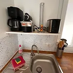 Aux Pas Sages, 4 Mitoyens, Proche סן ז'אן דה מון