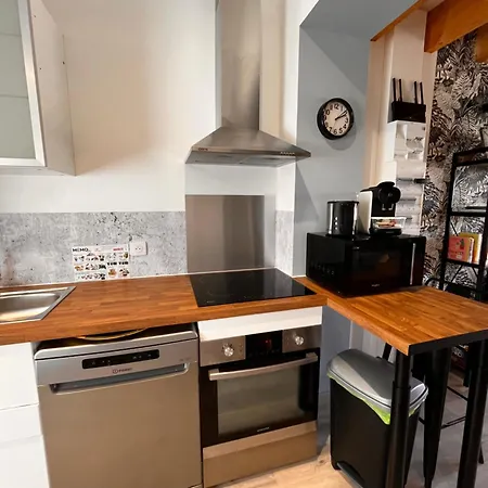 Aux Pas Sages, 4 Mitoyens, Proche شقة