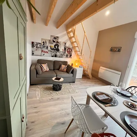 Aux Pas Sages, 4 Mitoyens, Proche Apartment *
