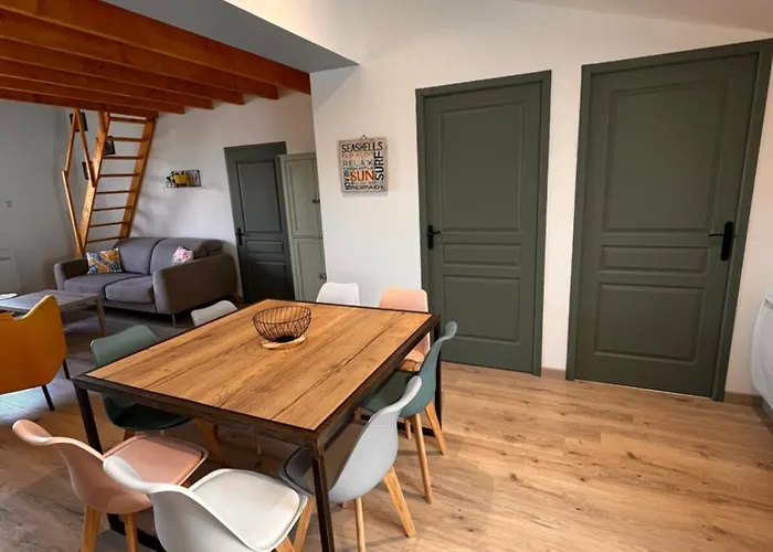 Aux Pas Sages, 4 Mitoyens, Proche *