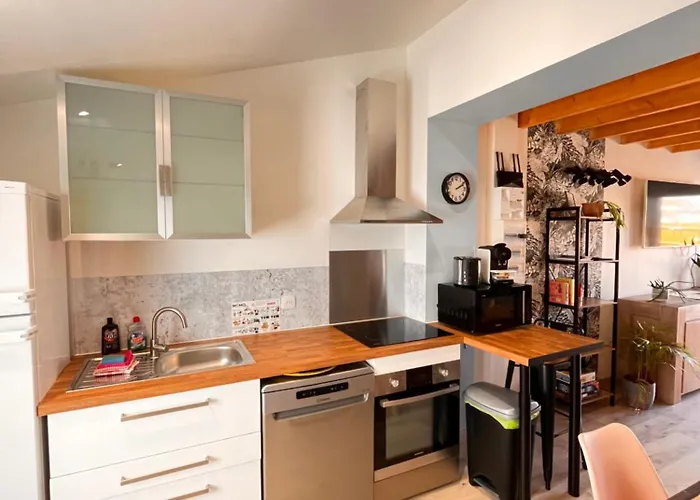 Aux Pas Sages, 4 Mitoyens, Proche 아파트 *