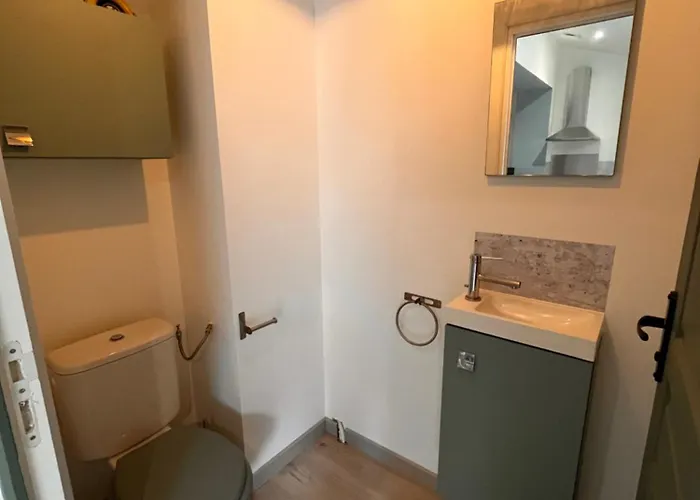 Aux Pas Sages, 4 Mitoyens, Proche 아파트 *