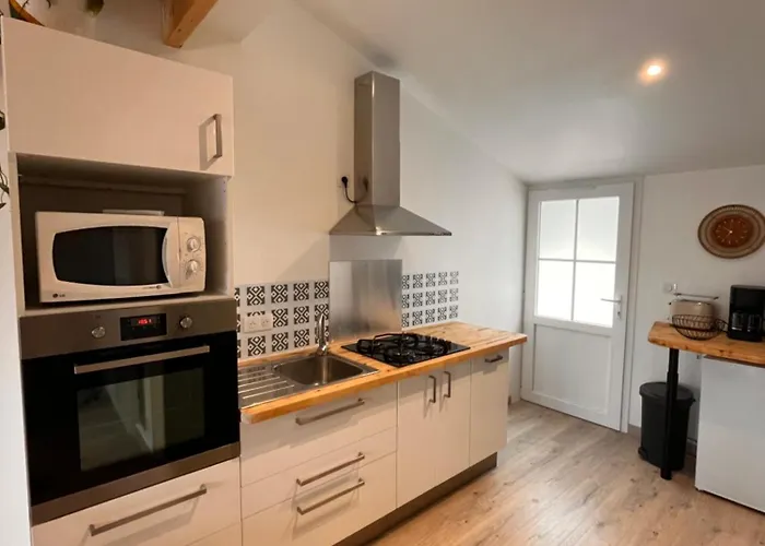 Aux Pas Sages, 4 Mitoyens, Proche *