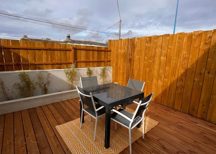 Aux Pas Sages, 4 Mitoyens, Proche 아파트 *