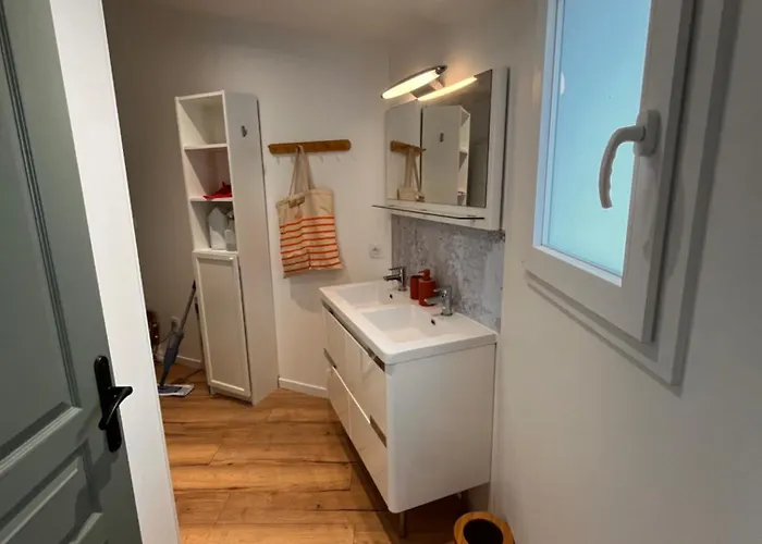 Aux Pas Sages, 4 Mitoyens, Proche 생장드몽