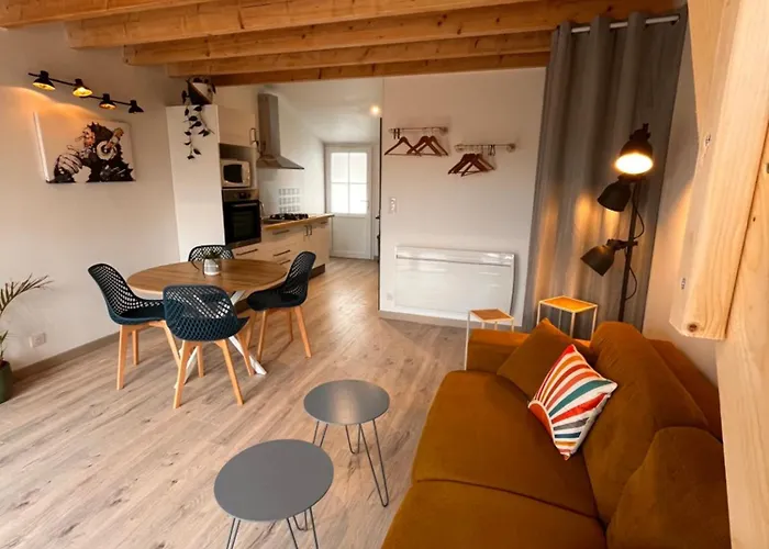 Aux Pas Sages, 4 Mitoyens, Proche 생장드몽