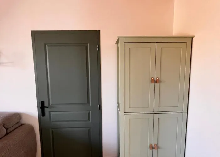 Aux Pas Sages, 4 Mitoyens, Proche *