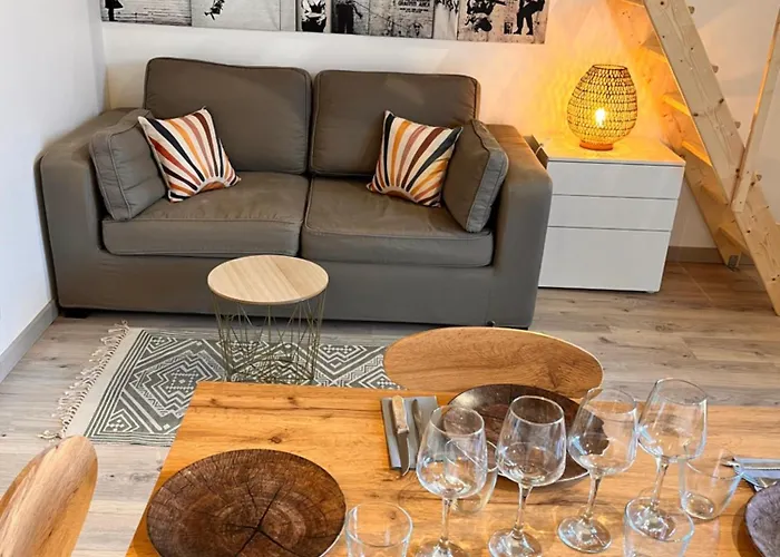 Aux Pas Sages, 4 Mitoyens, Proche 아파트 생장드몽