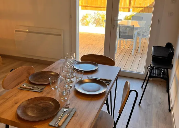 Aux Pas Sages, 4 Mitoyens, Proche 아파트 *